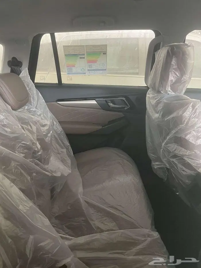 ايسوزو ام يو اكس نص فل 2024 بافضل الاسعار و مختلف الالوان 10