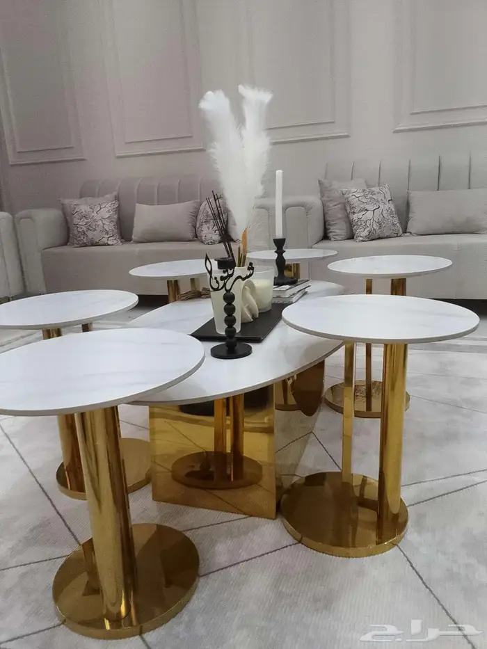 طاولة للبيع 2