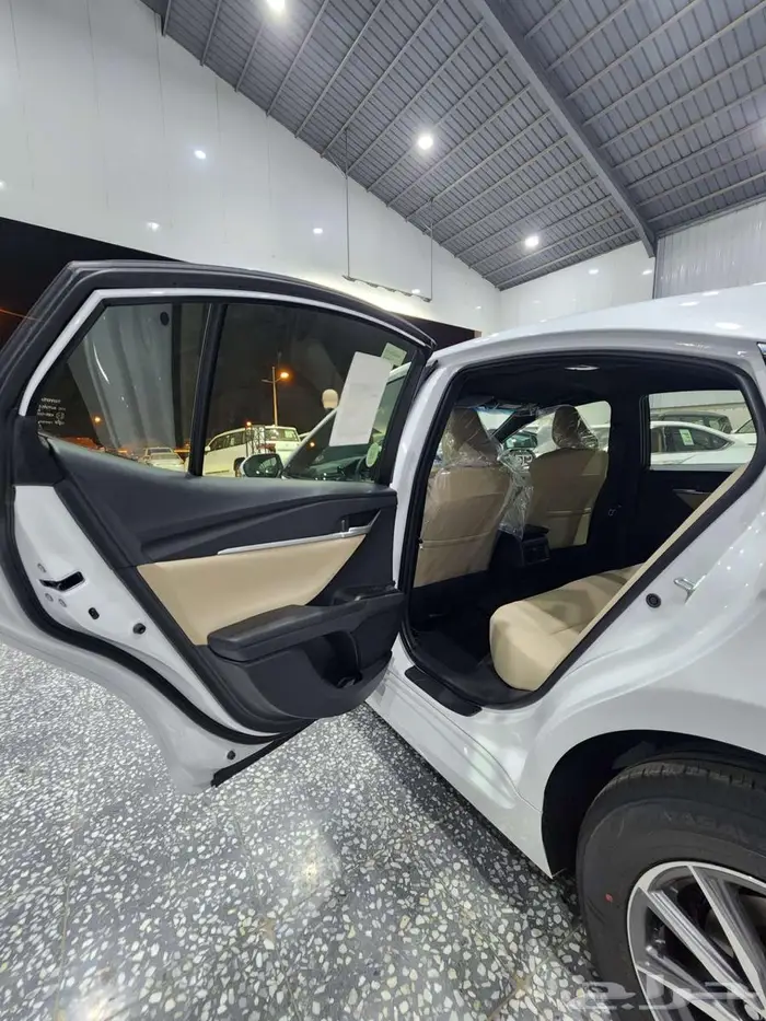 كامري E جنوط 2025 أقل سعر بالسوق 11