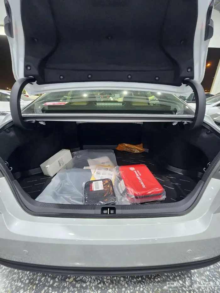 كامري E جنوط 2025 أقل سعر بالسوق 15