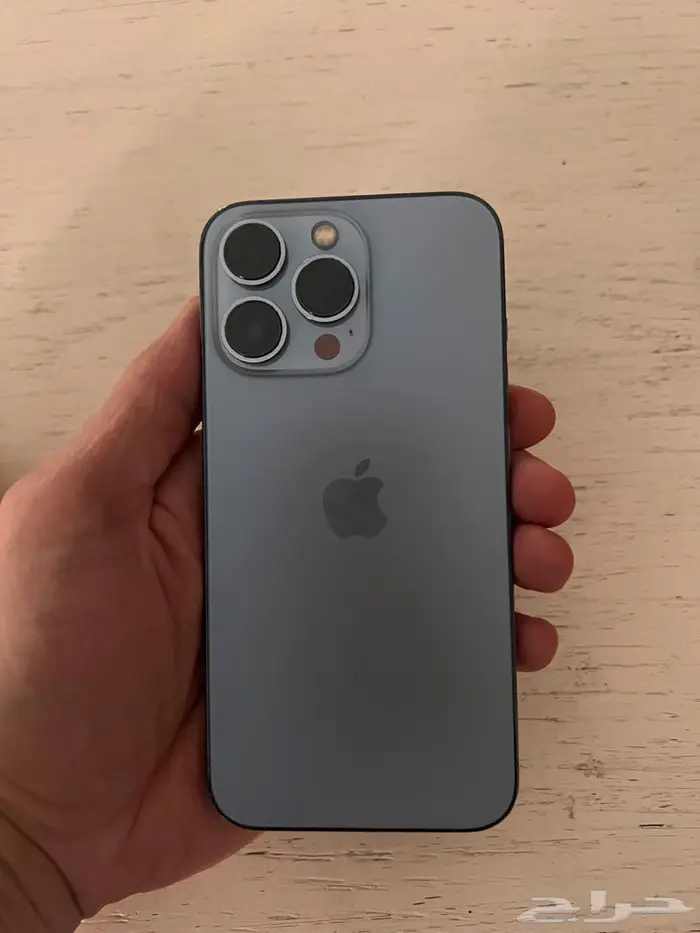 للبيع iPhone 13   سعة 256GB   نظافة 1