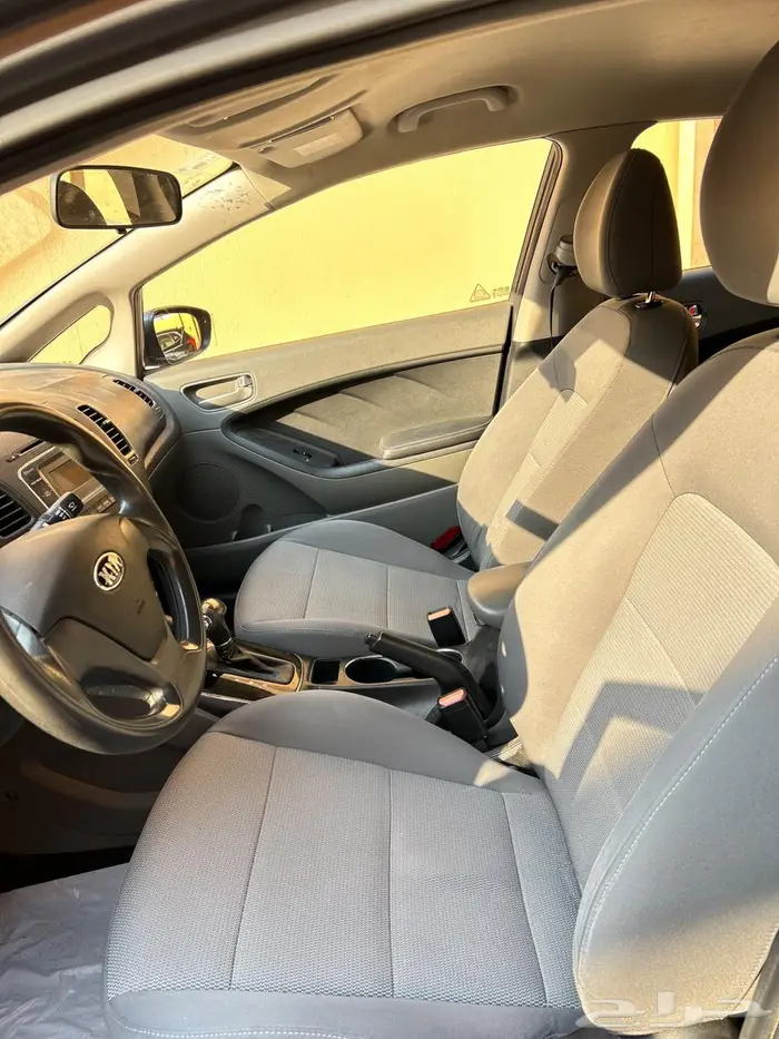 كيا سيراتو ستاندر 2018 نظيفة جدا 4