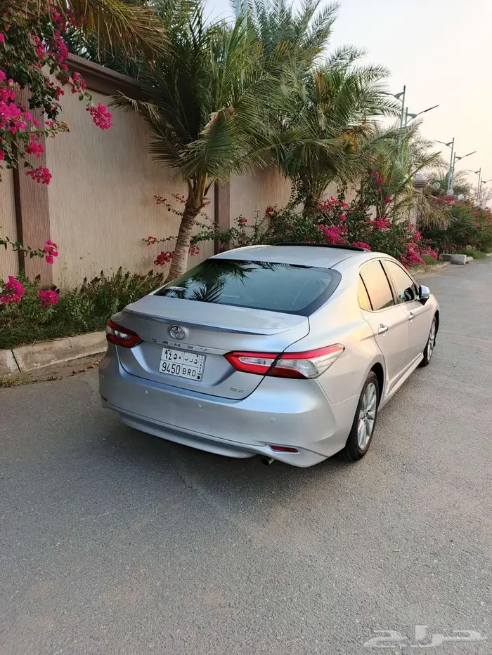كامري 2018نظيفه وعلى الشرط 13