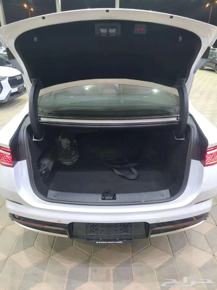 بي واي دي سيل 7 بريميوم عرض حصري 16