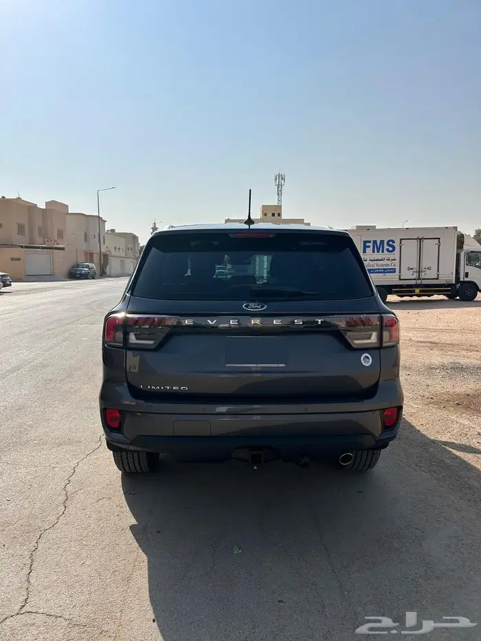 للبيع ايفريست فورد 2025 فل كامل لمتد بحالة الوكالة 1