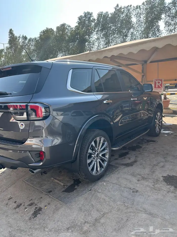 للبيع ايفريست فورد 2025 فل كامل لمتد بحالة الوكالة 9