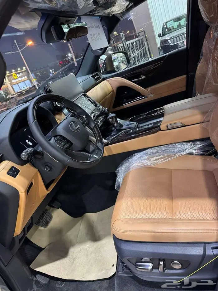 جيب لكزس 2025 LX600 BB بريمي شهادة 25 سماعه كاش واقساط . 2