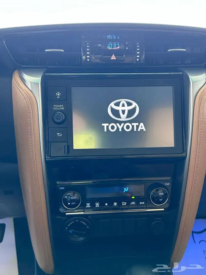 تويوتا فروتشنر 2023 VX - سلندر 6 8