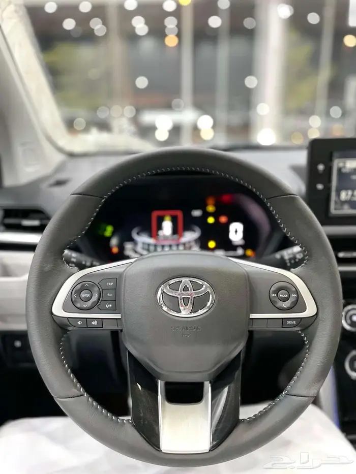 تويوتا فيلوز ( GLX ) موديل 2025 أقل الأسعار 16