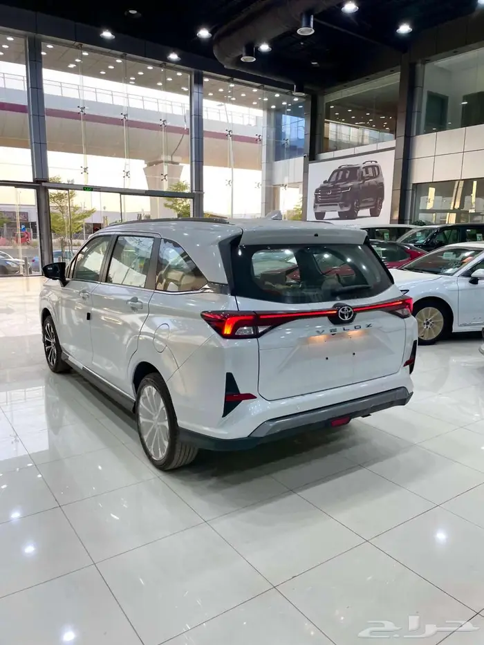 تويوتا فيلوز ( GLX ) موديل 2025 أقل الأسعار 8