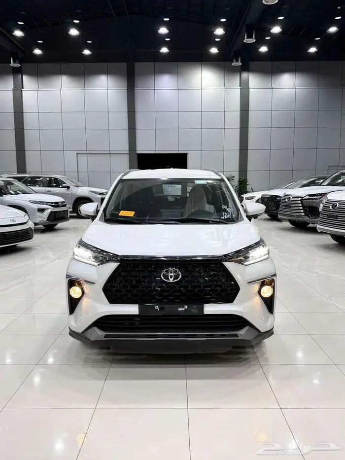 تويوتا فيلوز ( GLX ) موديل 2025 أقل الأسعار 1