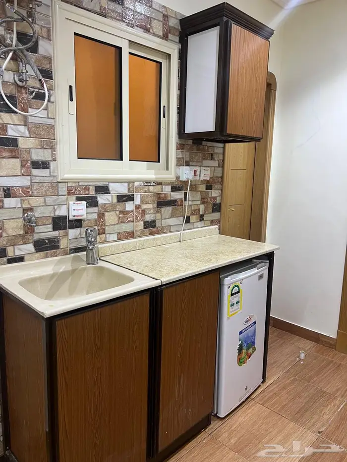 غرفه نوم وصاله وحمام وركن المطبخ 3