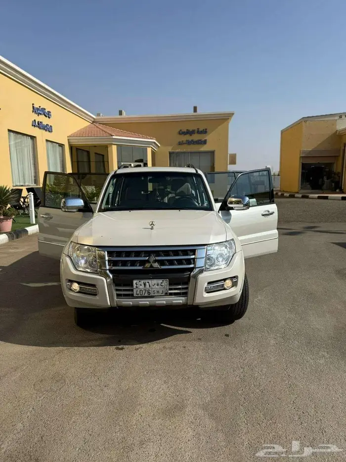 ميتسوبيشي بجيرو مالك اول mitsubishi pajero first owner 4