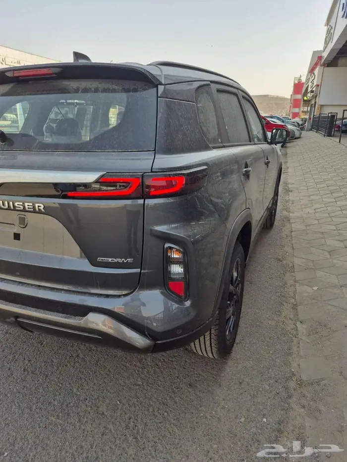 تويوتا أوربان كروزر 2026 10