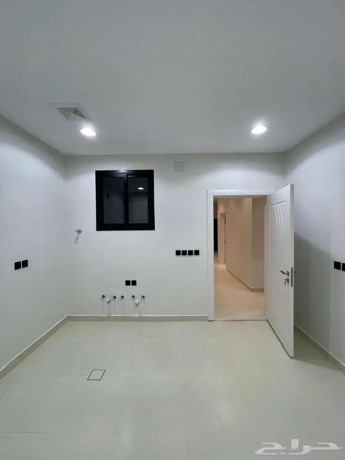 للبيع وحدات سكنية بعنيزة حي الشفاء 689 6