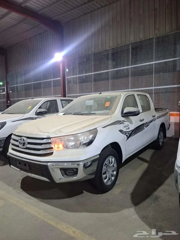 تويوتا هايلكس غمارتين ديزل 4 2 موديل 2025 3