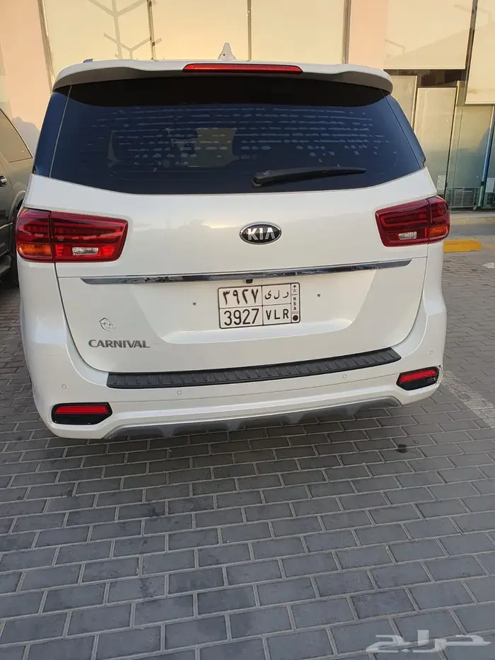 كرينفال 2019 ابيض ديزل 1