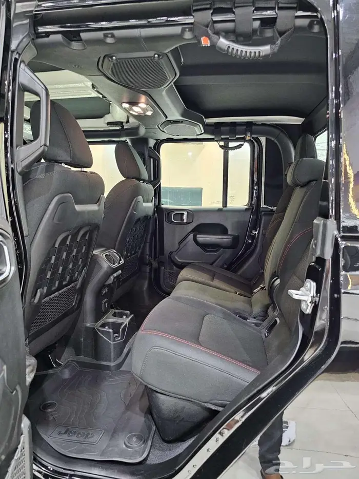 جيب جلاديتور روبيكون 2022 17