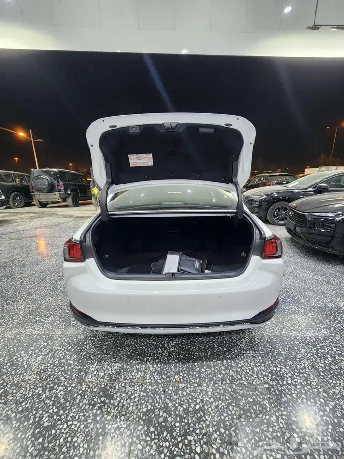 لكزس ES 300 HH موديل 2025 - فل هايبرد خليجي السعر 224250 16