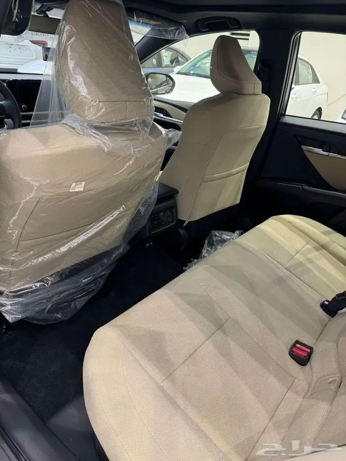 تويوتا كامري م 2025 LE هايبرد - سعودي 6