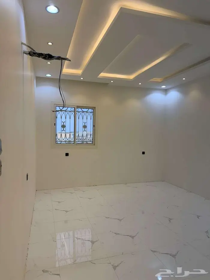 شقق للإيجار في وسط الحويه للعوائل وللعرسان في سنتر الحوية 8