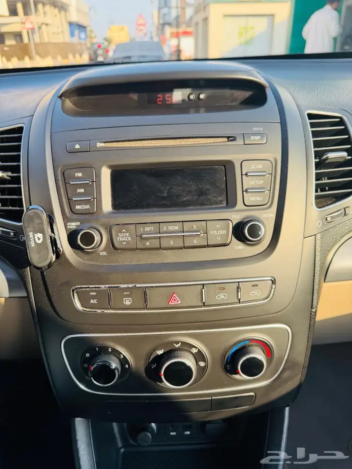 كيا سورنتو 2015 8