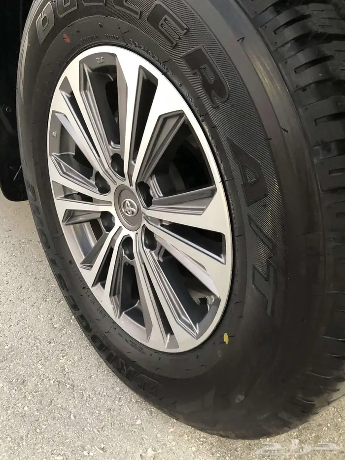 هايلوكس 2025 فل كامل تمتيك S_GLX بنزين دبل ممشي34 31