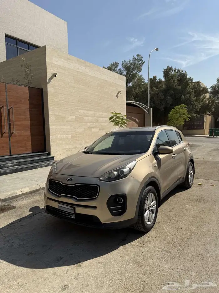 كيا سبورتاج 2017 ستاندر 1.6 نظيف جدا 1