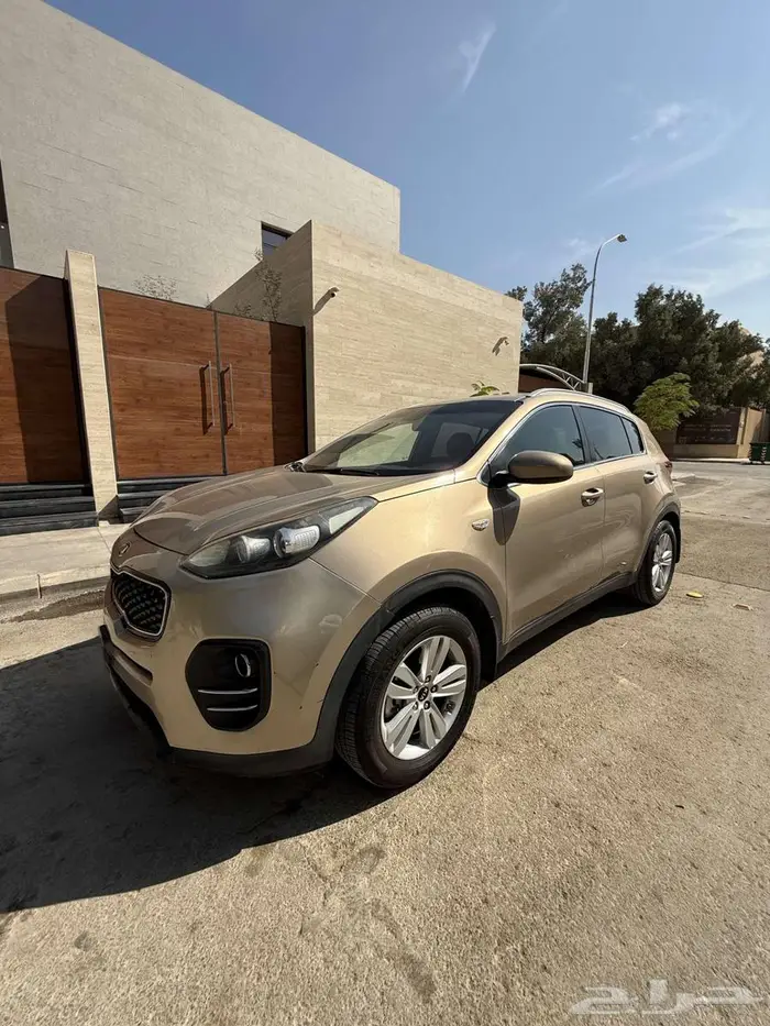 كيا سبورتاج 2017 ستاندر 1.6 نظيف جدا 4