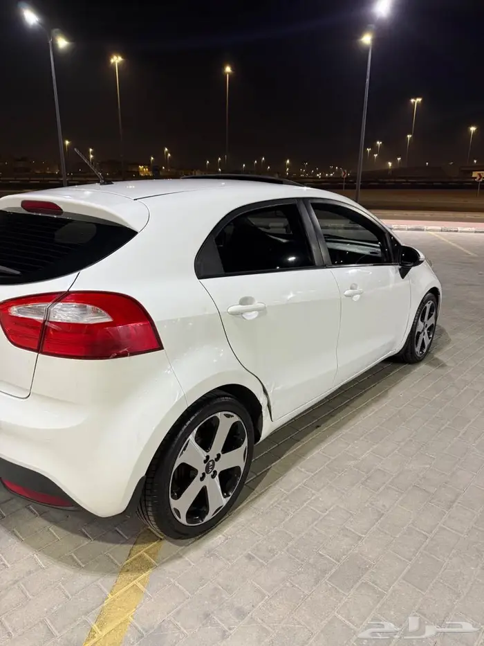 كيا ريو هاتشباك 2013 فل كامل 14