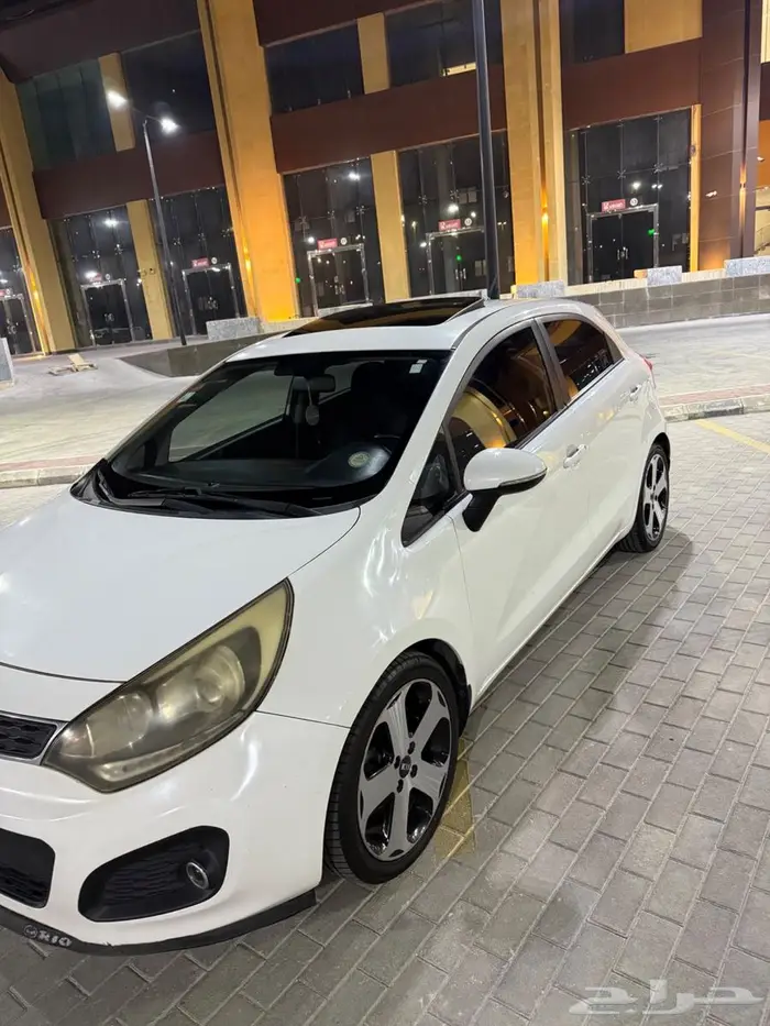 كيا ريو هاتشباك 2013 فل كامل 15