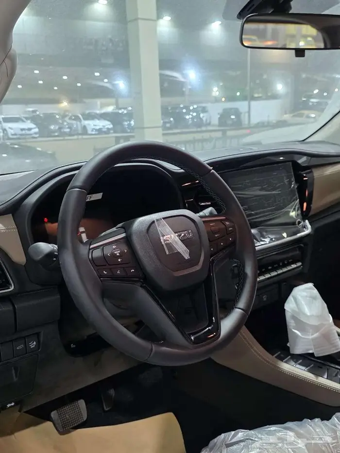 ايسوزو MUX 2025 - فل كامل للكاش والتقسيط 5