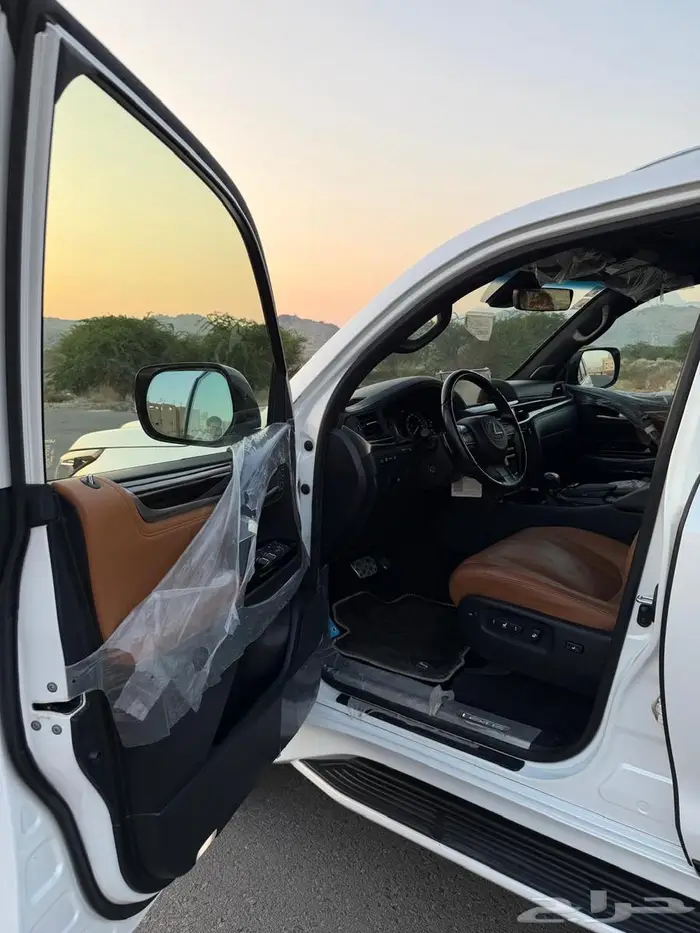 للبيع جيب لكزس 2021 وكاله موتر بايكه 8