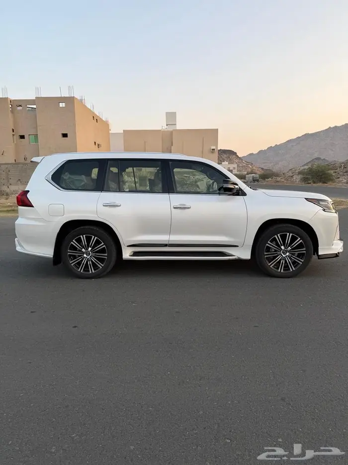 للبيع جيب لكزس 2021 وكاله موتر بايكه 0