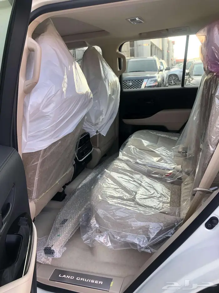 تويوتا جيب لاندكروزر GXR L3 بنزين أبيض 2026 سعودي 5