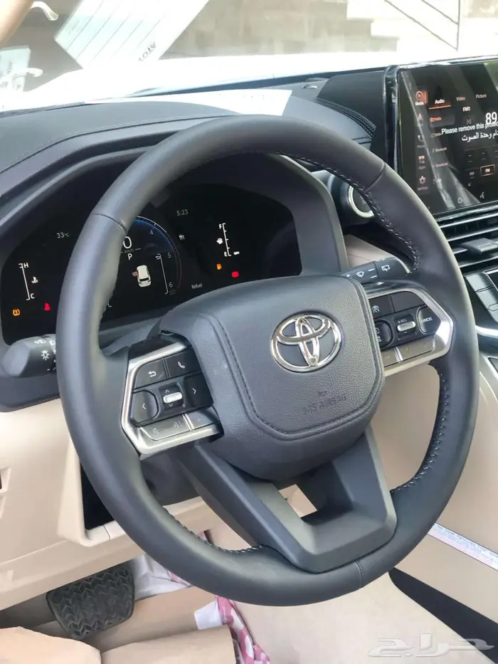 تويوتا جيب لاندكروزر GXR L3 بنزين أبيض 2026 سعودي 1