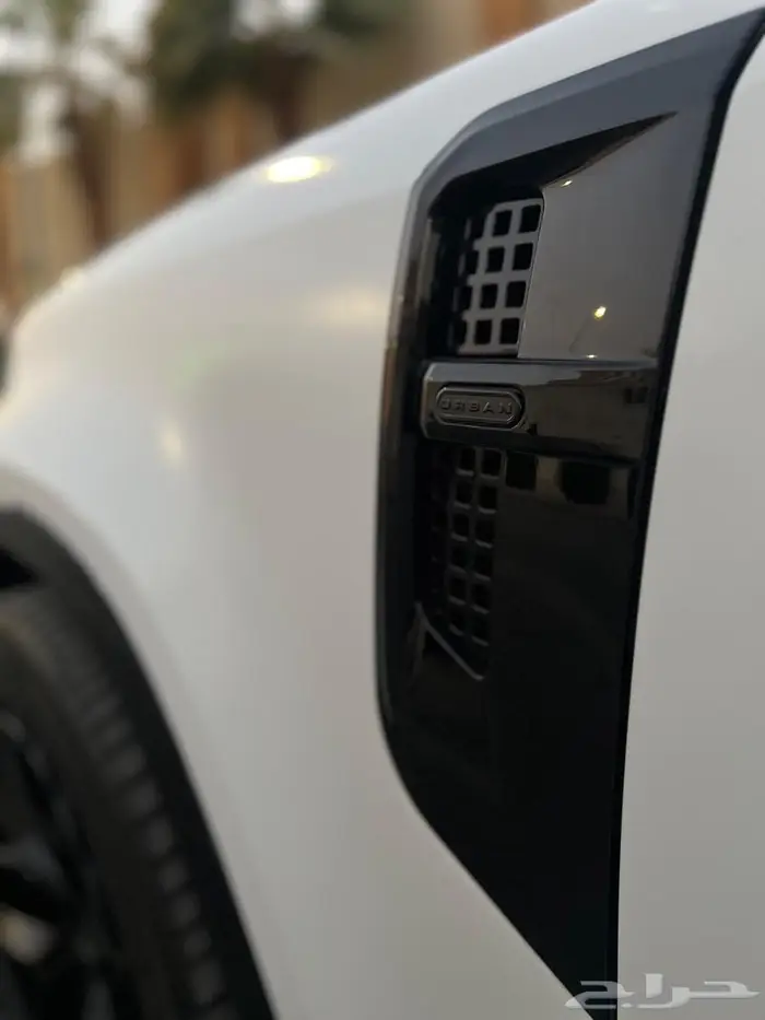 ديفندر 2023 ماشي 40 8