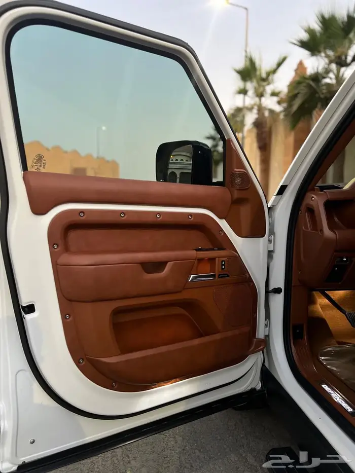 ديفندر 2023 ماشي 40 14