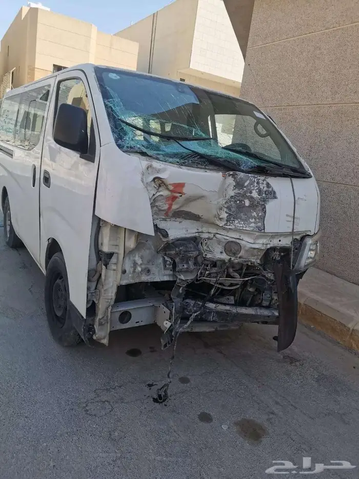 باص نيسان 2016 0