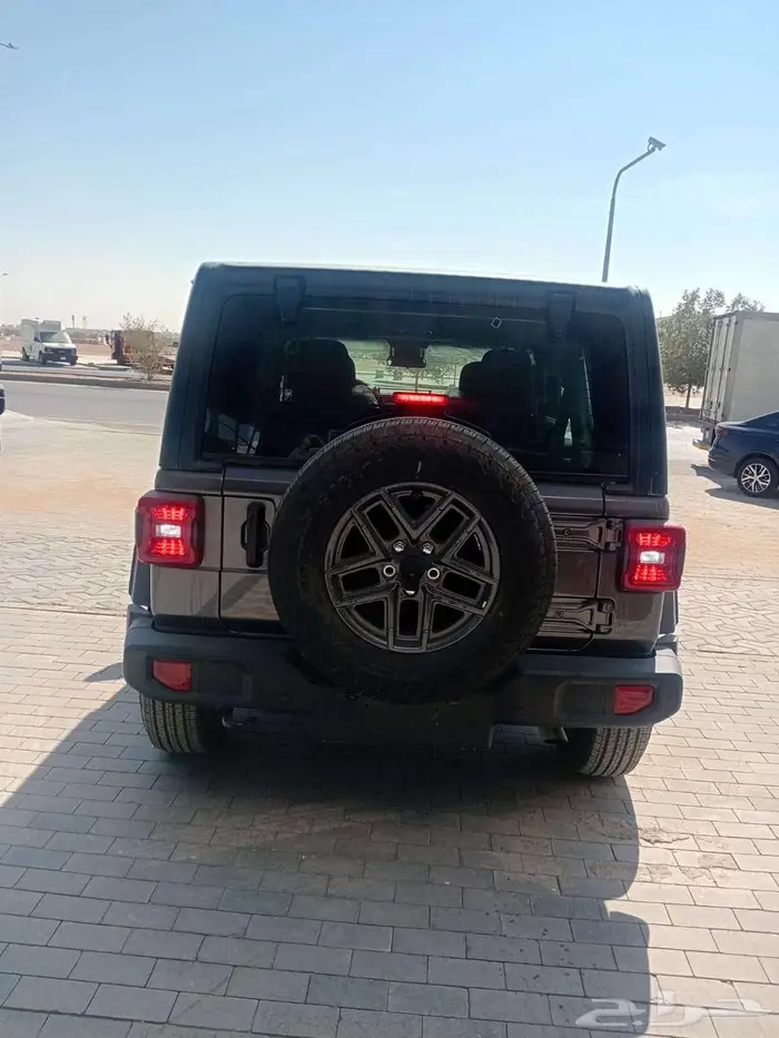 جيب رانجلر سبورت 2025 وكيل سعودي عروض نهاية العام شركة سفنز 19