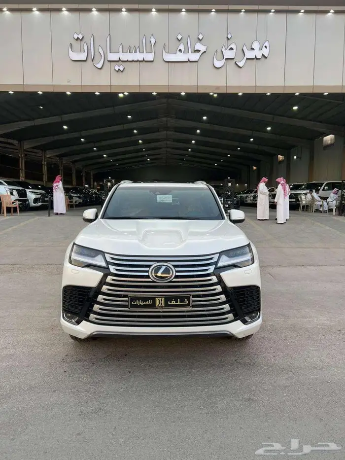 لكزس LX600نوع BBموديل 2024- معرض خلف للسيارات 0