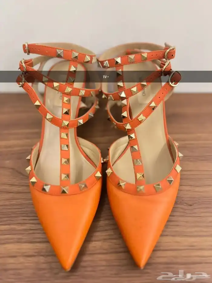 مجموعه من الصنادل والاحذيه من براندات عالميه جديد ومستخدم 0