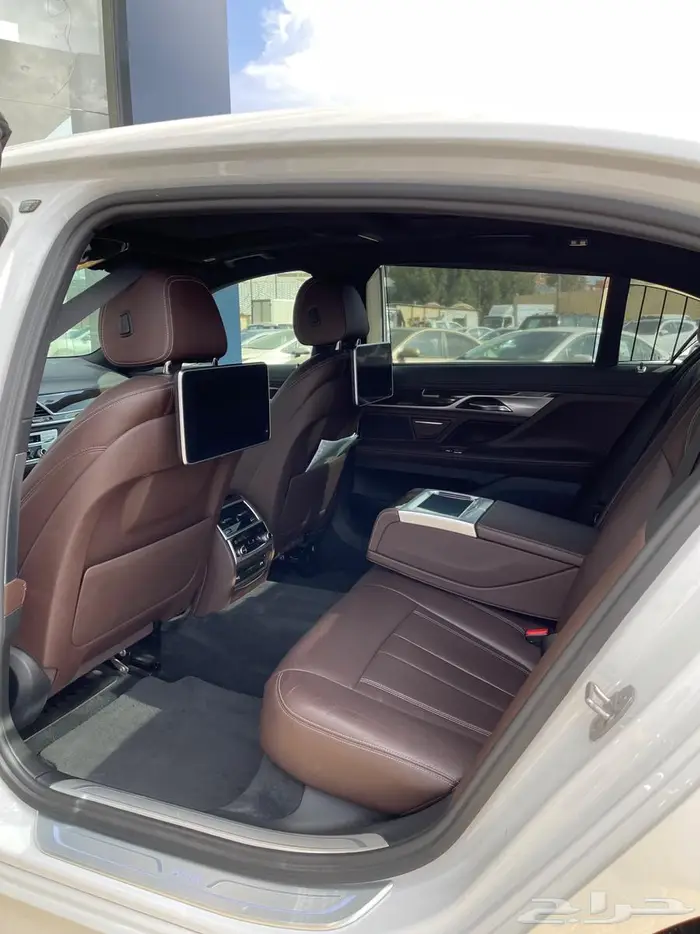 بي أم دبليو 2017 Li730 11