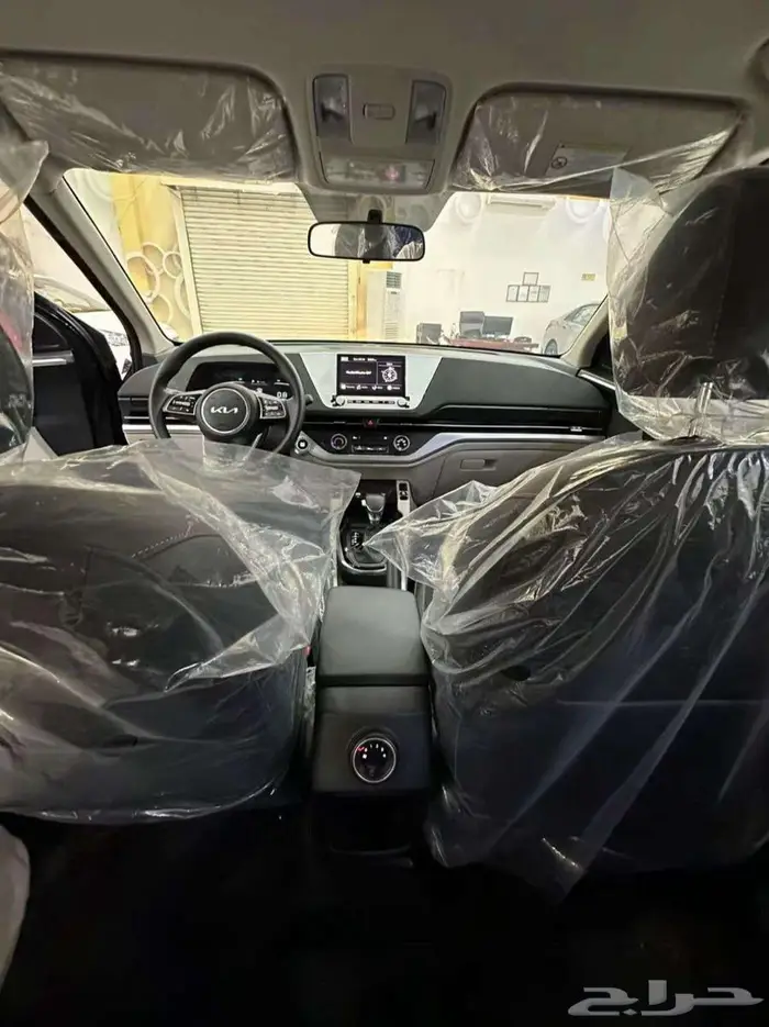 كيا كارنز نص فل 7 مقاعد موديل 25 كاش واقساط 9