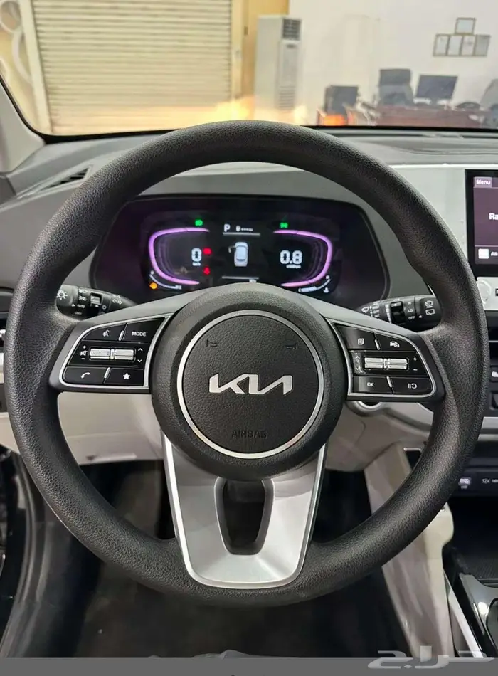 كيا كارنز نص فل 7 مقاعد موديل 25 كاش واقساط 7