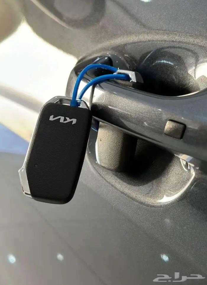 كيا كارنز نص فل 7 مقاعد موديل 25 كاش واقساط 4