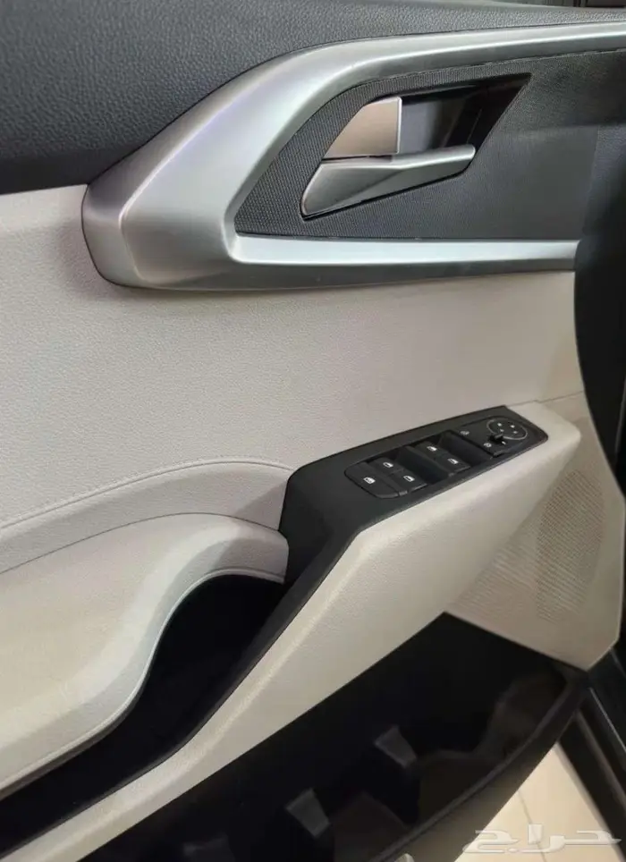 كيا كارنز نص فل 7 مقاعد موديل 25 كاش واقساط 5