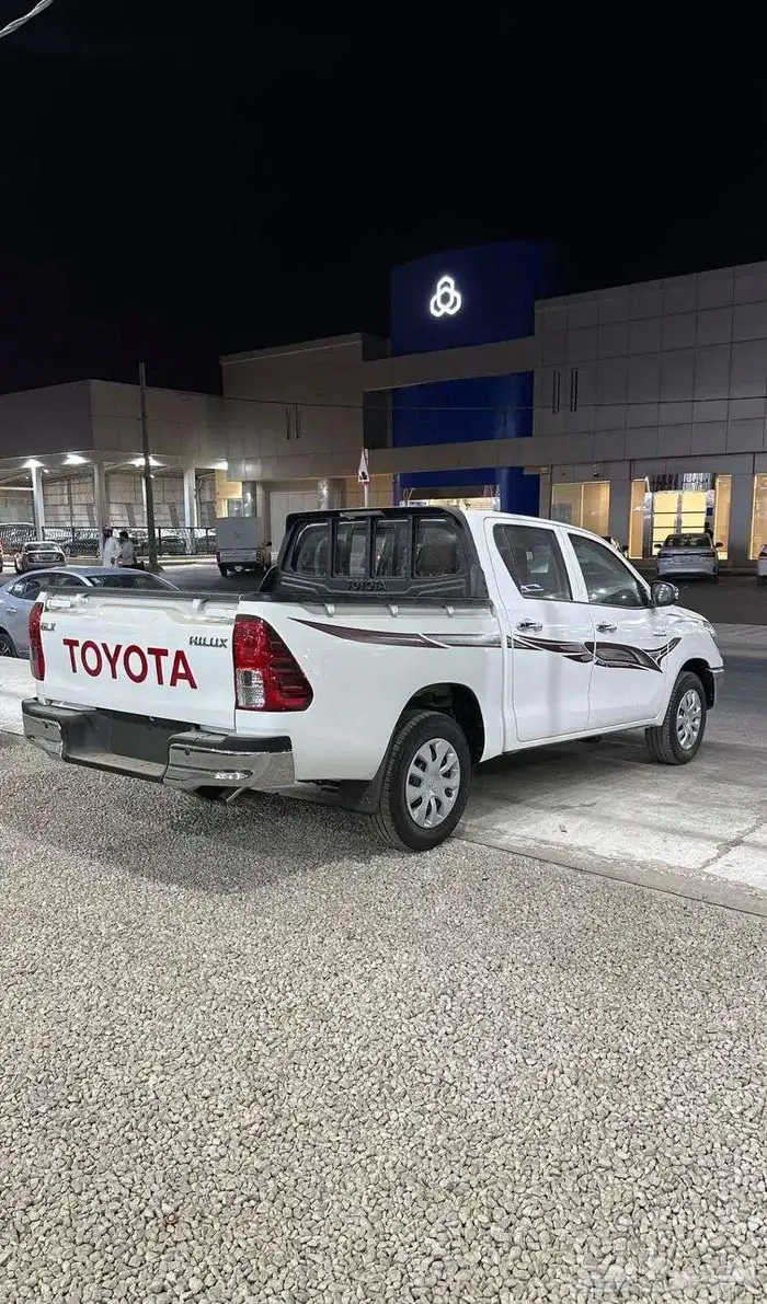 هايلوكس غمارتين GLX طيس بنزين 2025 3