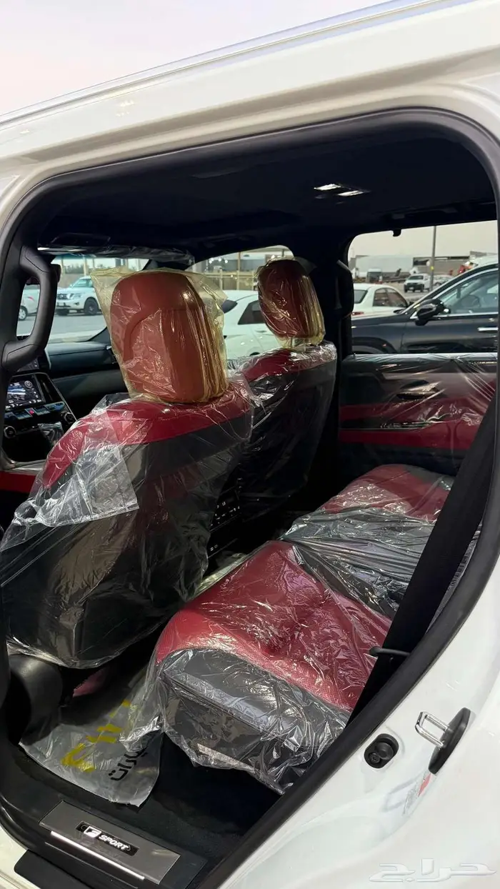 لكزس LX600 اف سبورت 2023 عداد 33000 فقط 14