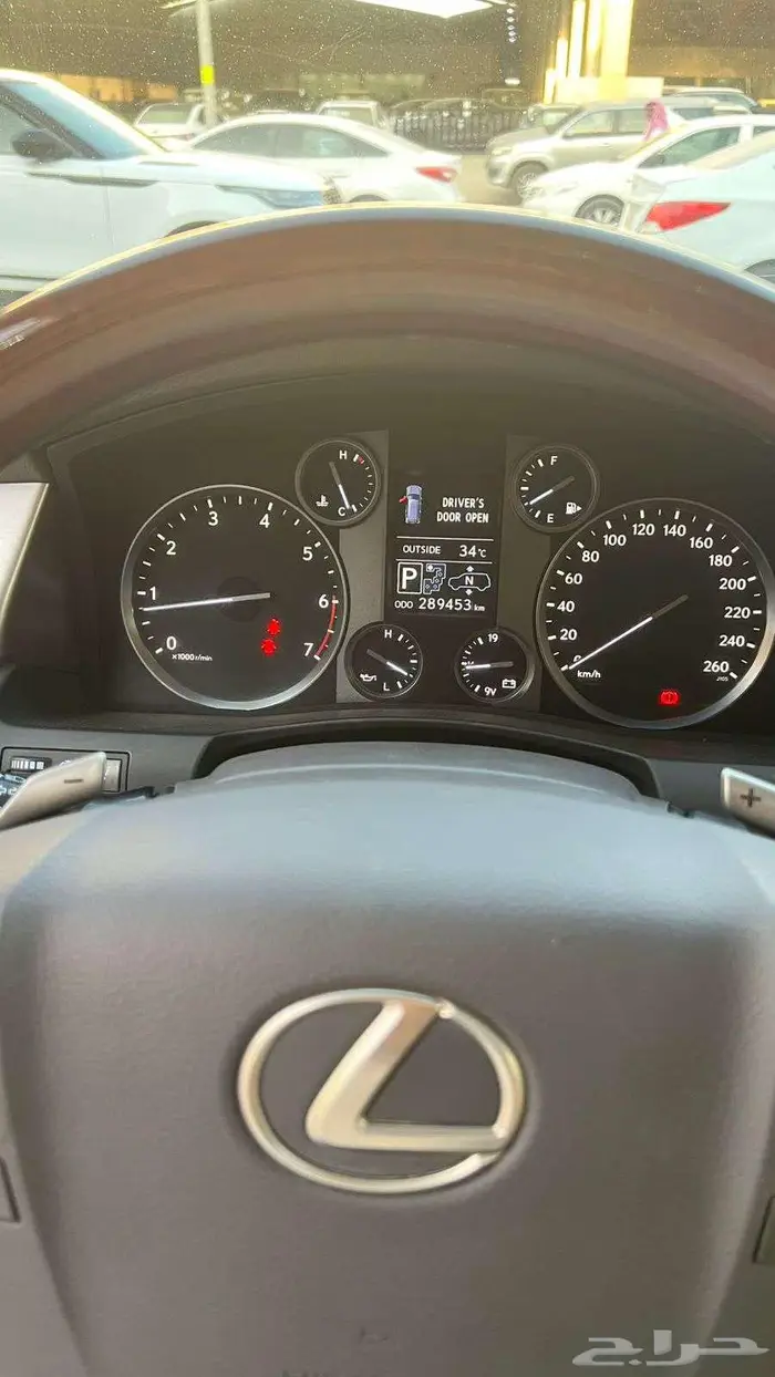 لكزس LX570 موديل 2014 - معرض خلف للسيارات 11